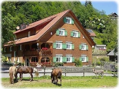 Hotel Gasthaus Schaefle Бюрзерберґ Екстер'єр фото
